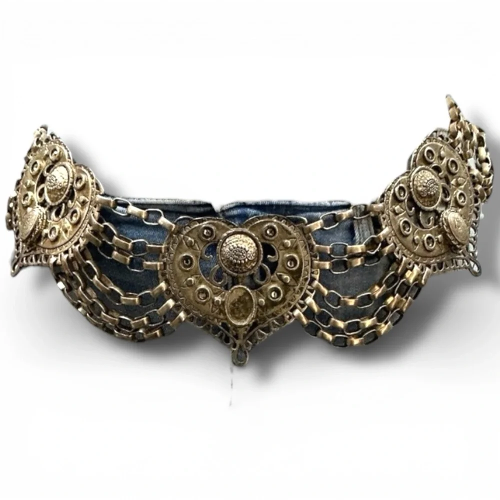 Vintage gorgeous statement